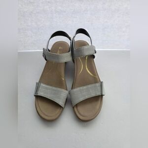 Naot Intact Sandals Heeled Strappy Silver Leather W/Gray Linen Sz EU 39/US 8-8.5